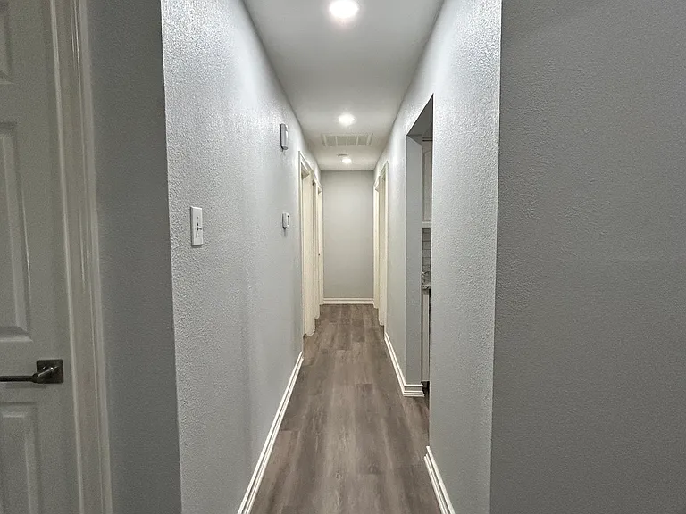 1706 Boyd St — Photo 5