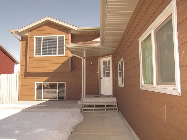 5016 Dylan Dr — Photo 2