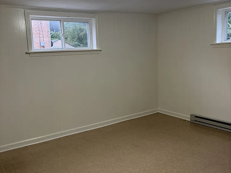721 Burgis Ave — Photo 14