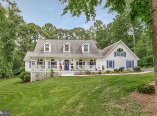 3897 Hunting Creek Rd, Huntingtown, MD 20639