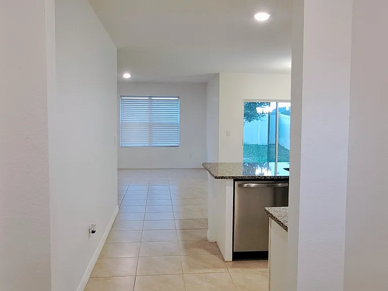 2487 White Lilly Dr — Photo 21