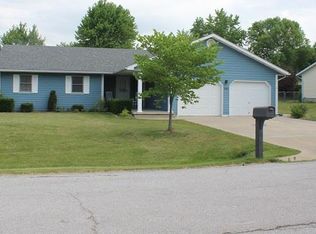 1311 Magnolia St, Macon, MO 63552