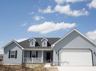 1005 Bainbridge Ct, Sandwich, IL 60548