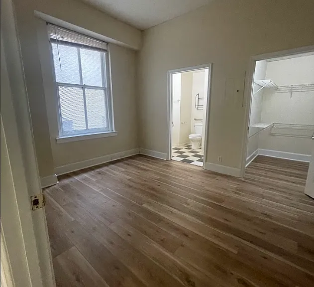 Linden Towers — Photo 19