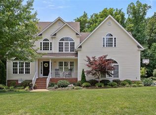8931 Hollow Oak Dr, Midlothian, VA 23112