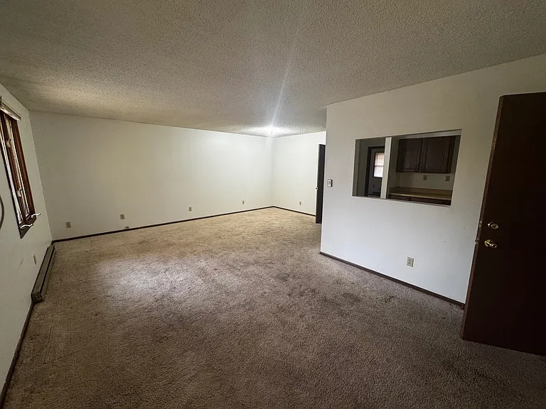 603 S Hennepin Ave #6 — Photo 8