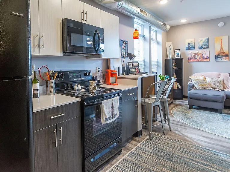 Tech Park Apartments — Photo 16