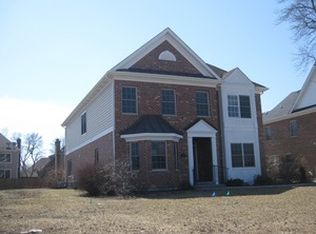 419 W Army Trail Blvd, Addison, IL 60101