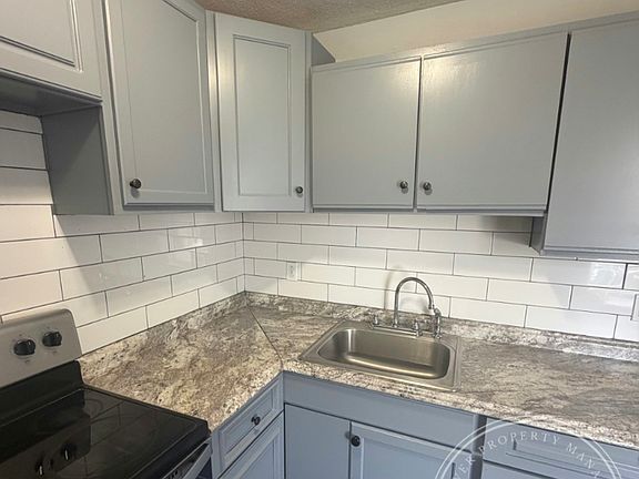 3rd image of 1105 Rodman St #1S