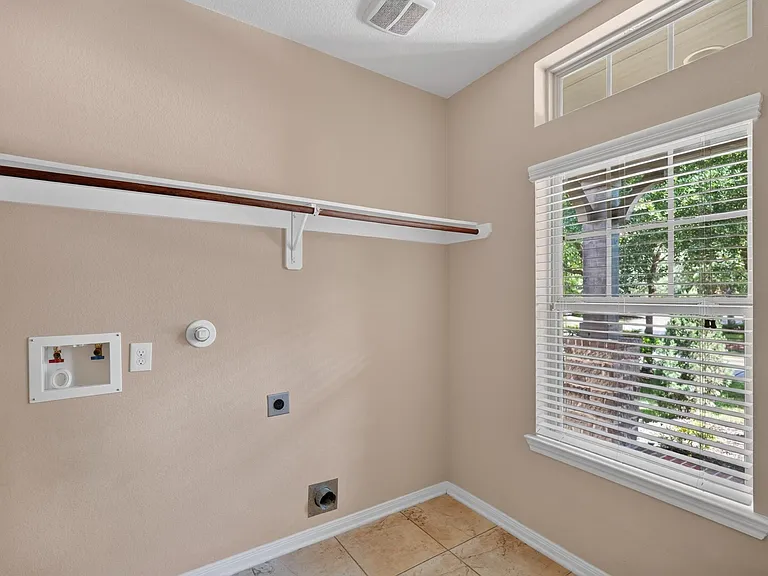 15 Butternut Grove Pl — Photo 27