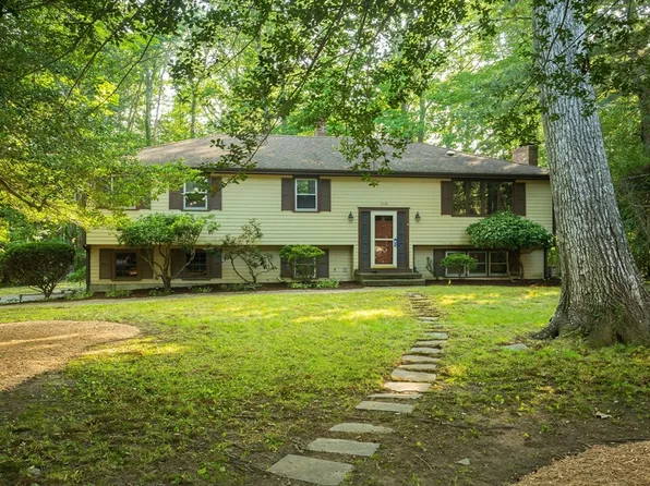 116 Old Forge Rd, Scituate, MA 02066