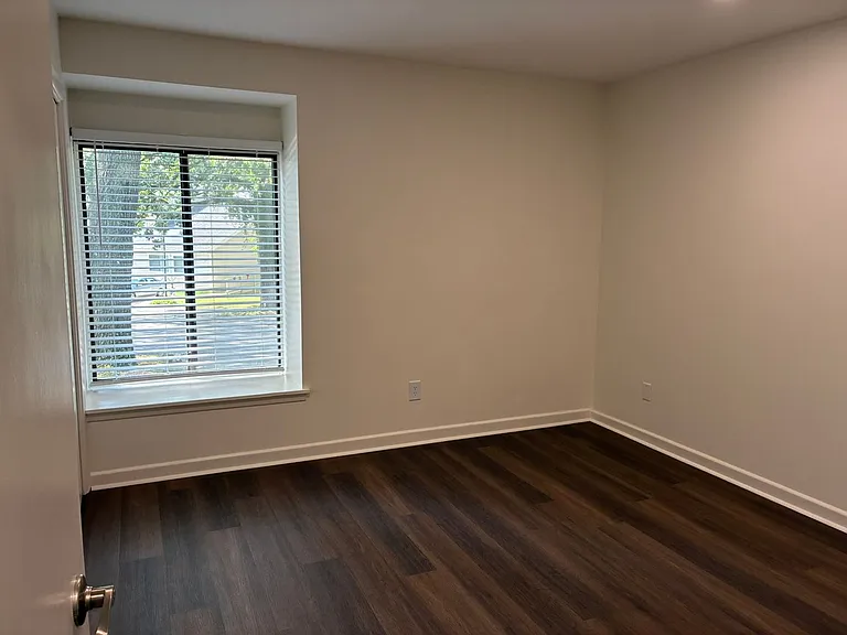 221 Mariners Row — Photo 21