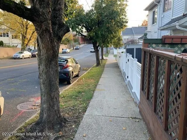 368 Mosel Ave, Staten Island, NY 10304