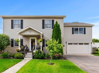 33 Fort Ave, Salem, MA 01970