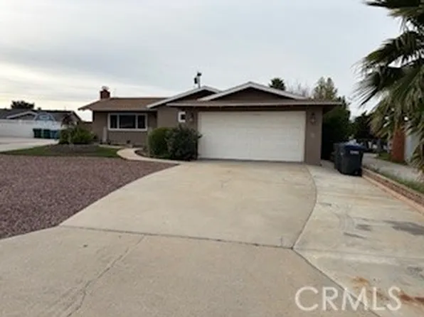285 Harruby Dr, Calimesa, CA 92320