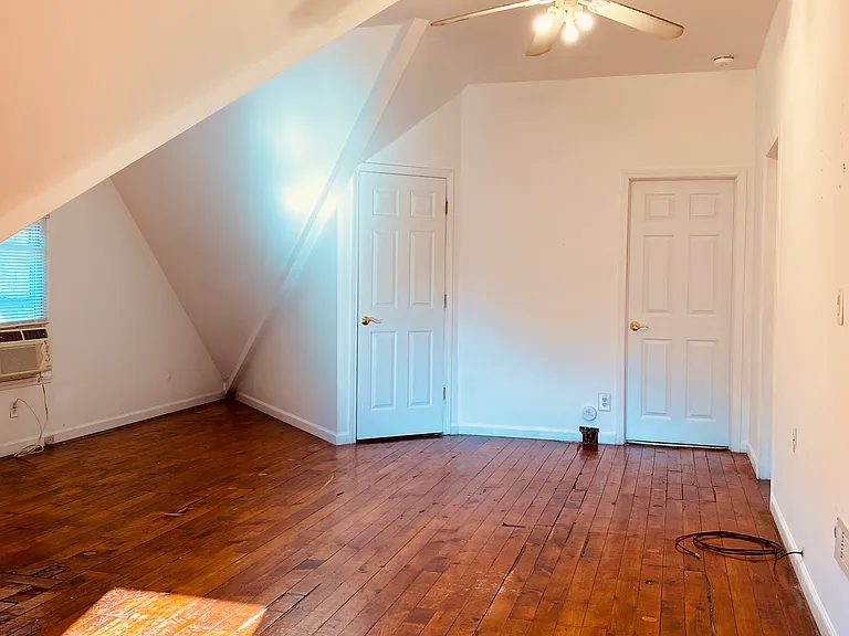 131 Rosedale St #UPPER MONROE — Photo 24