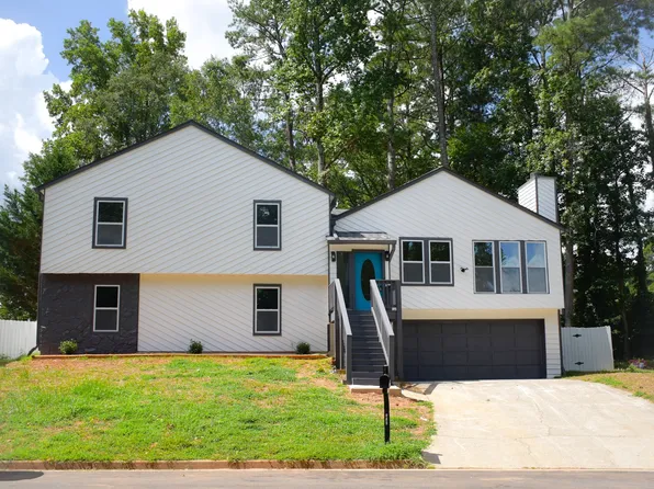 1026 Cedar Forest Ct, Stone Mountain, GA 30083