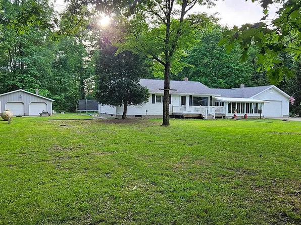 7101 N Welling Rd, Saint Johns, MI 48879