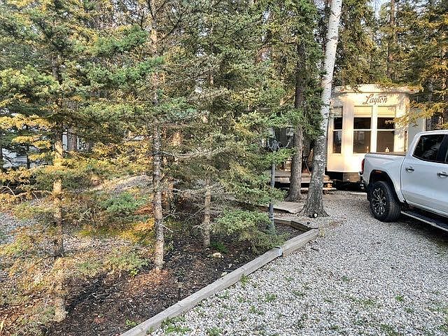 1st image of 9 Timber Trl