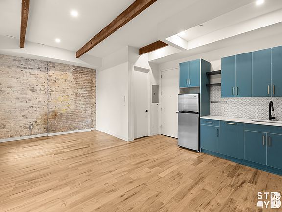 4th image of 89 Moffat St #3M
