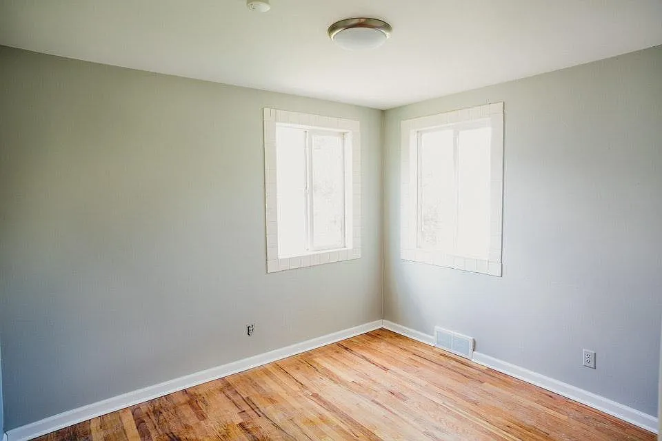 2 bed, 800 sqft, $2,500 — Photo 4