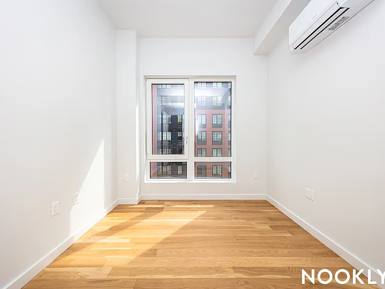 45-57 Davis St #515 — Photo 7