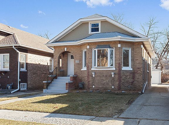 2nd image of 1123 N 6th Ave