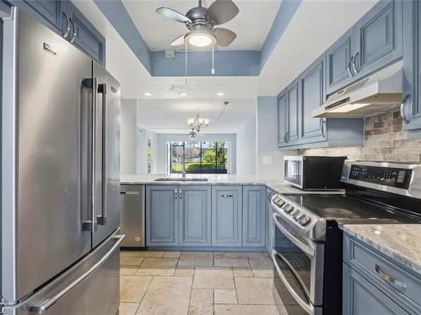 960 Palm View DR #111, NAPLES, FL 34110