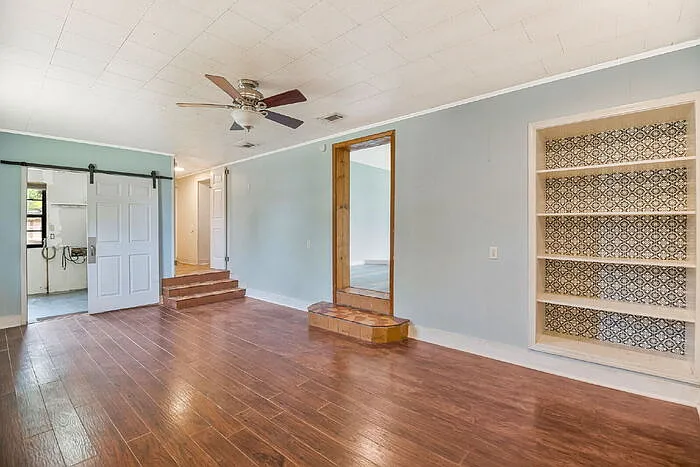 5824 Nashville Ave — Photo 7