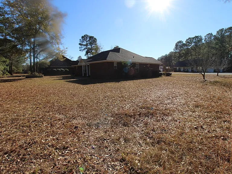 305 Trillium Ln — Photo 34