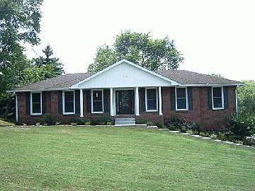 2nd image of 612 Angela Cir