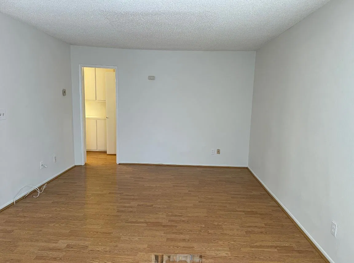 Studio, 600 sqft, $1,850 — Photo 4