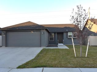 2370 W 23rd Ave, Kennewick, WA 99337