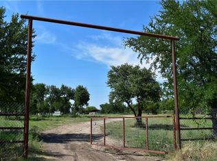 201 Sleepy Hollow Ln, Weatherford, TX 76085