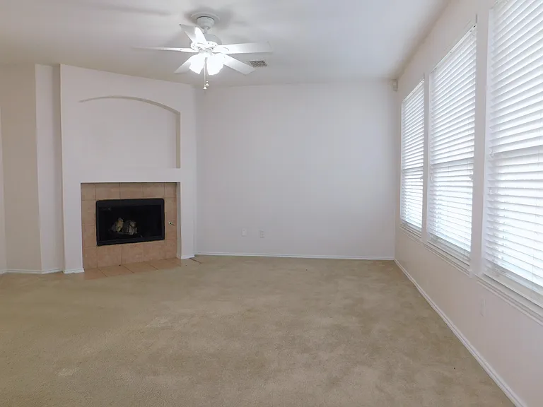 2701 Clark Dr — Photo 10