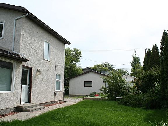 3rd image of 1821 Connaught STREET