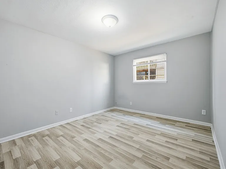 507 Ashlawn Dr — Photo 12