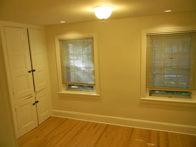 311 N High St — Photo 33