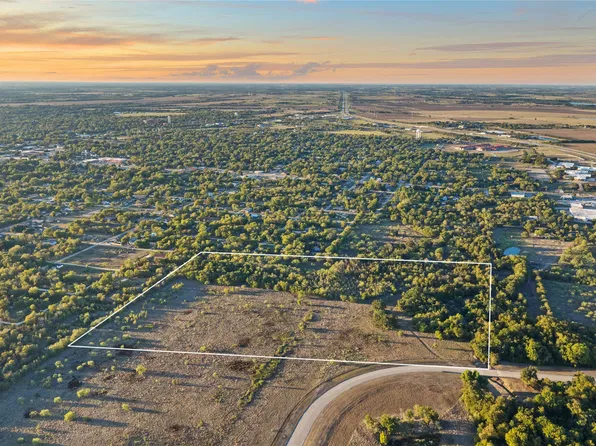 1 Phillips St, Marlin, TX 76661