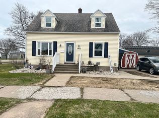 1803 7th Ave S, Escanaba, MI 49829