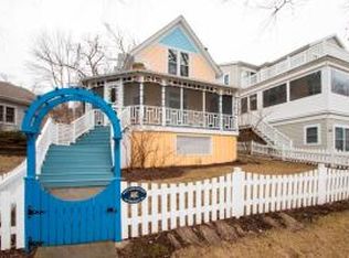 446 Pleasant Ave, Fontana, WI 53125