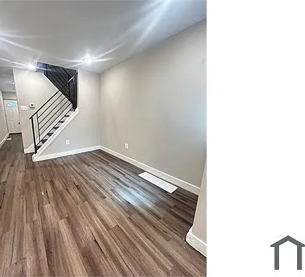 3 bed, $2,000 — Photo 3