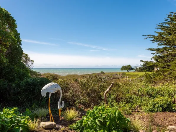 221 Los Santos Drive, Bodega Bay, CA 94923