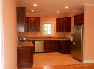 4 Arbor Ct, Norwalk, CT 06854