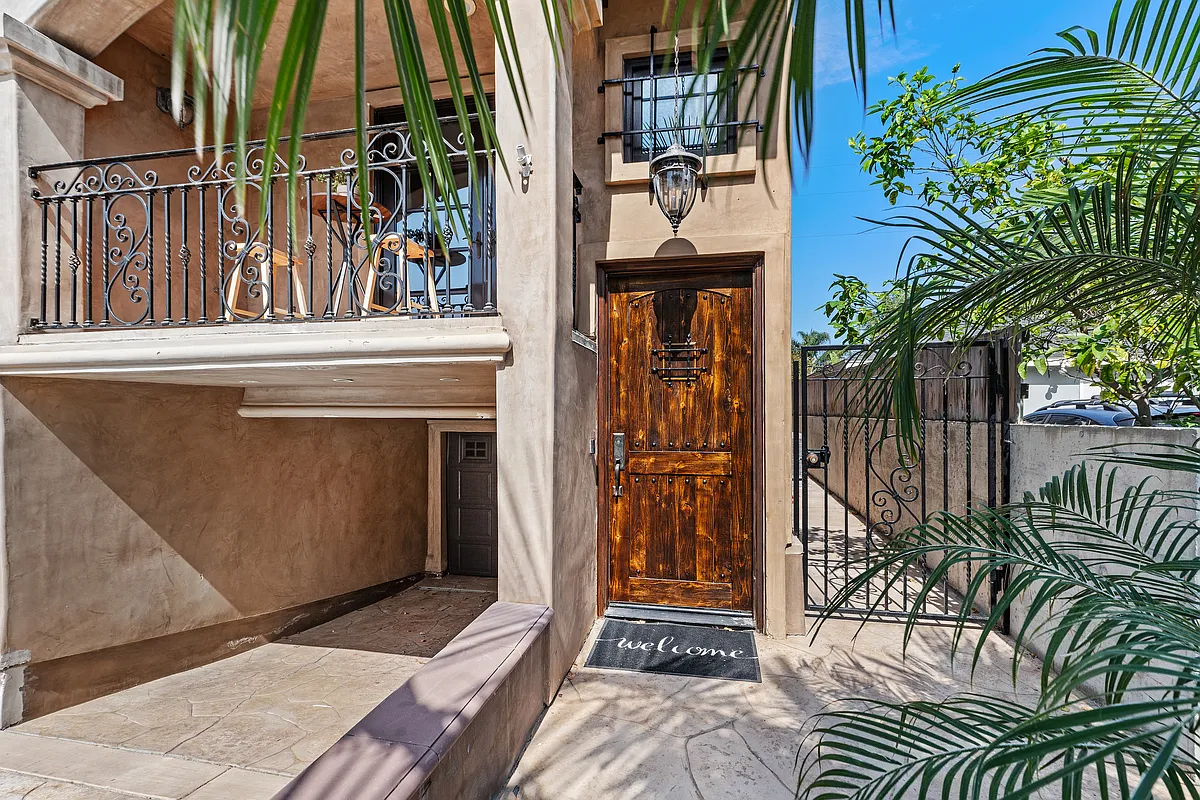 148 West Marquita - B — Photo 4