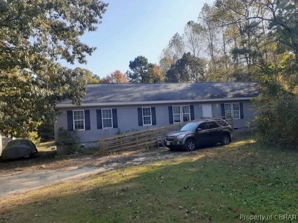 397 Partridge Landing Rd, Shacklefords, VA 23156