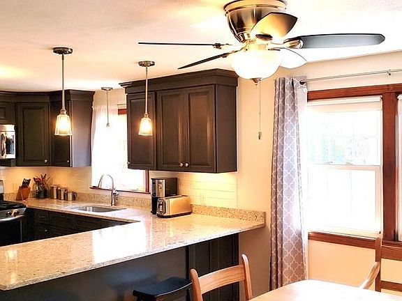 2nd image of 184 Safford St #0