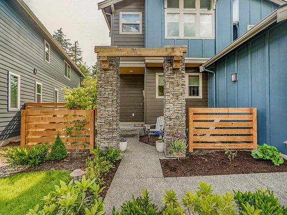 3rd image of 13140 176th Ave E