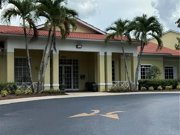8275 Key Royal CIR #1132, NAPLES, FL 34119