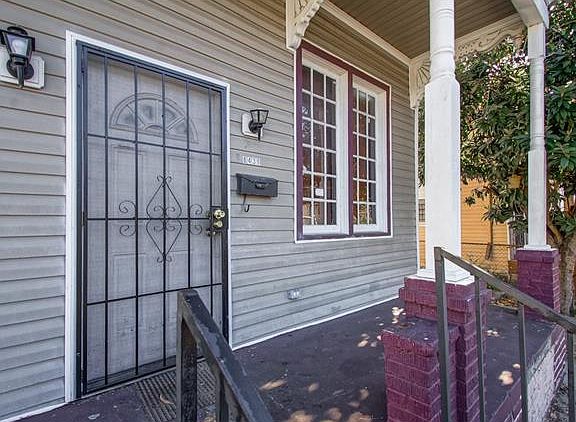 3rd image of 8439 Willow St